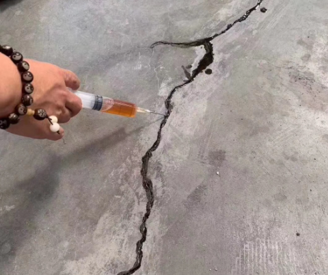 栖霞混凝土裂缝修补技术详解​